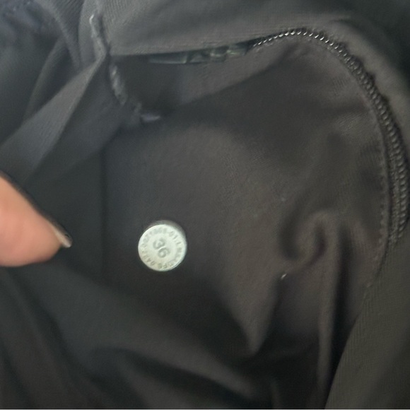 ABC Classic-Fit 5 Pocket Pant 33”L 36”W
Warpstreme - Picture 7 of 10